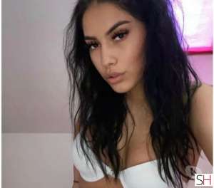 24 year old Latino Escort in Coventry Alma back to Center Coventry…!❤️., Independent