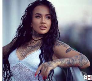 25 year old Escort in Horsham West Sussex Luxury Escort Bella OUTCALL ONLY, Independent