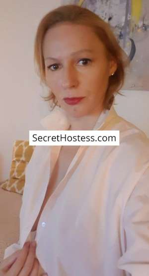 Simone 47Yrs Old Escort 60KG 178CM Tall Bratislava Image - 7
