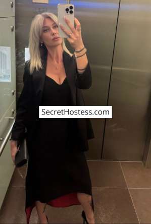 Yesenia, Independent 32 year old Escort in London