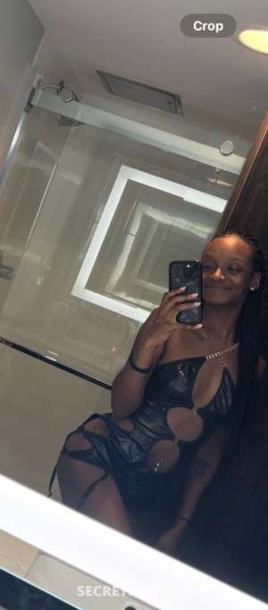 🍫 let me melt in ya mouth😘 available this weekend 28 year old Escort in Rochester MN