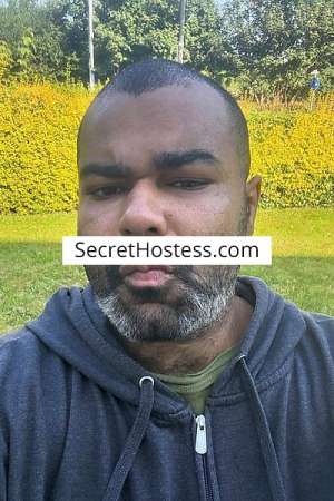 Shola 30 year old Escort in Surrey