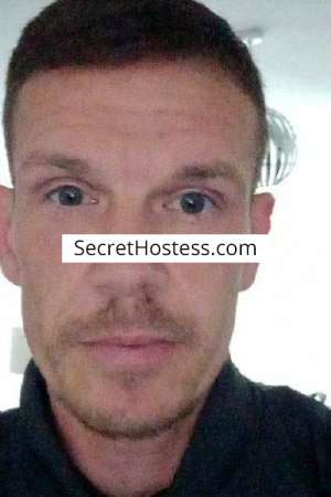 True gent 41 year old Escort in Surrey