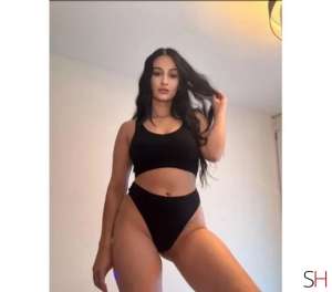 .AMBER .NEW HERE ..CITY CENTRE..NEW, Independent 22 year old Escort in Reading