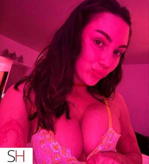 24 year old Caucasian Escort in Sainte-Adèle Pretty student aavaiblr now