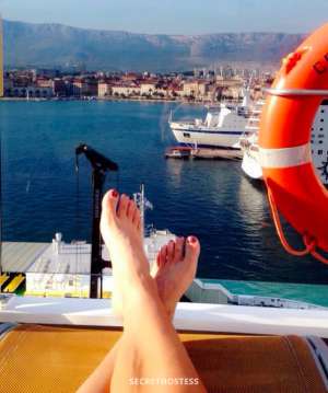 Looking for a charming and unforgettable companion 25 year old Escort in Twin Tiers NY