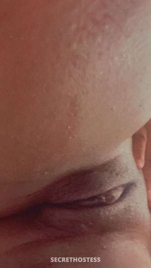 Where is the 27 year old Escort in Huntsville AL