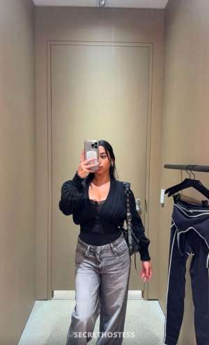 28 year old Hispanic Escort in Windsor Ready to get wild all night? multiple rounds, no rush, just 