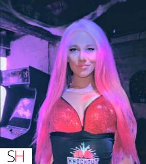 27 year old Caucasian Escort in North Shore Party friendly New in town