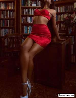 20 year old African Escort in Ottawa Escort model Amarii Noelle, Ottawa