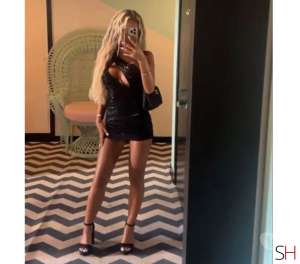 22 year old Latino Escort in Coventry New party girl ariana .., Independent