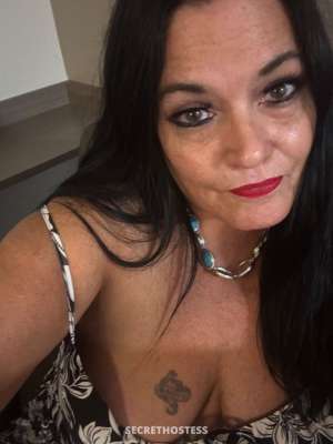 I love facials 56 year old Escort in Evansville IN