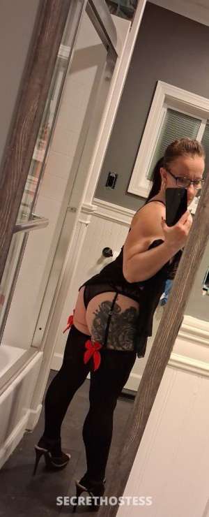 ElleeThomas 33Yrs Old Escort Image - 3