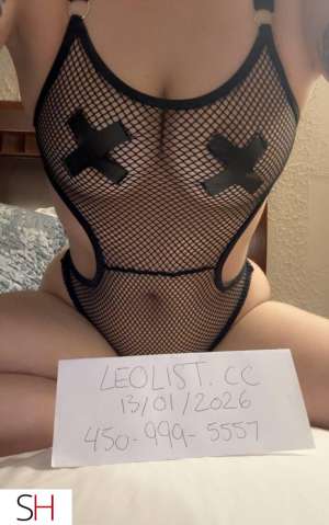 New in town super horny hot latina 24 year old Escort in Richmond Hill