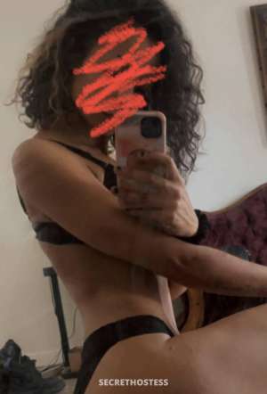 Prettylittle light skin baby, let me be your slut 27 year old Escort in Medicine Hat