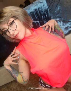 Available for hook up 25 year old Escort in Huntington WV