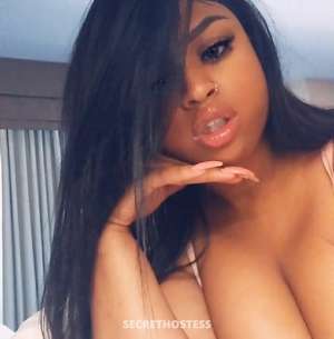 live trianhle 26 year old Escort in Topeka KS