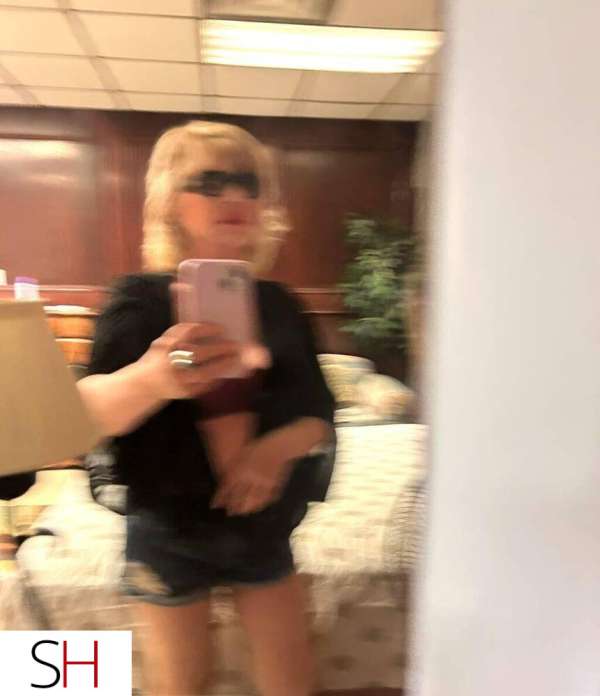 45Yrs Old Escort North York Image - 4