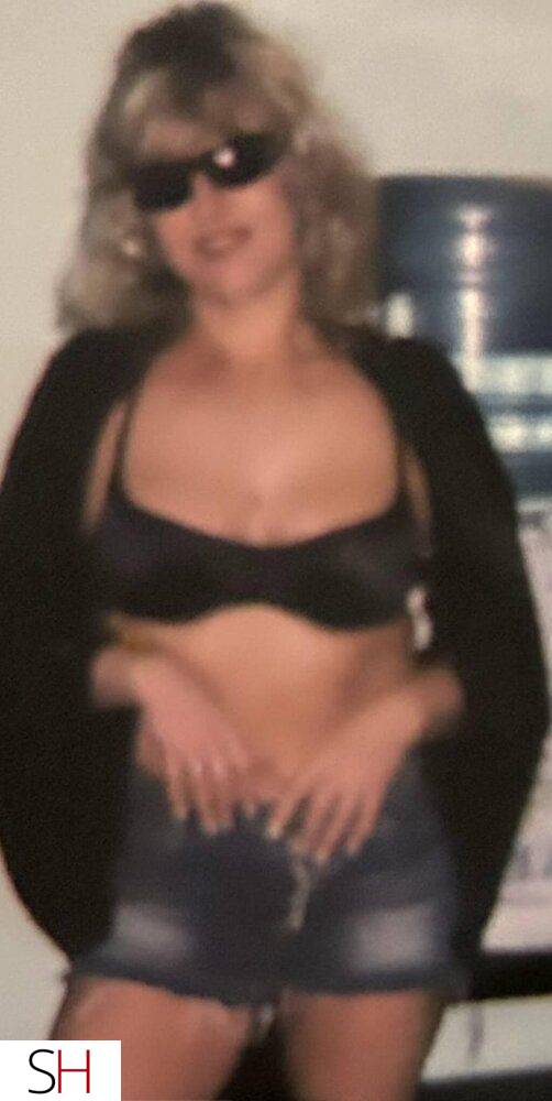 45Yrs Old Escort North York Image - 7