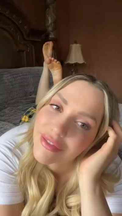 31 year old Escort in Alice Springs Add me on Snapchat :ella2j