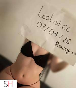 21 year old Escort in Durham Region Sexy wet Latina OUTCALL/CARCALL AVAILABLE NOW