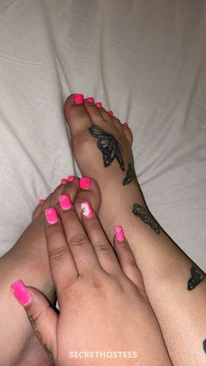Clean Sweet &amp; Discreet 25 year old Escort in Desmoines IA