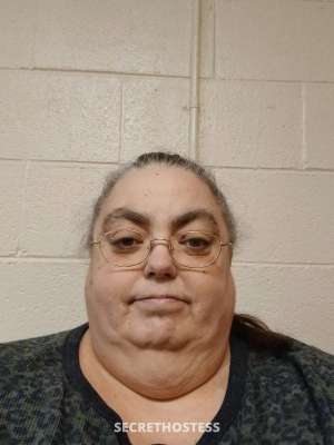 32 year old Escort in Greenville SC I am open to meeting you anywhere to satisfy and explore 