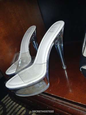 kinky sexy horny CAN i BE yOUR FREAKY LiTTLE SECRET DADDy 33 year old Escort in North Bay CA