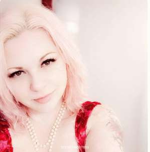 40 year old Caucasian Escort in Kingston Lilyanna in Brockville April 4-5th