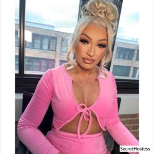 Escort model Destiny Snow, Milwaukee 26 year old Escort in Milwaukee WI