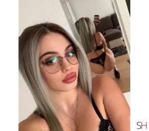 29 year old Latino Escort in Cheshire West and Chester Hello I’m Ana🥰 I’m new in town 24 hours🥳, 