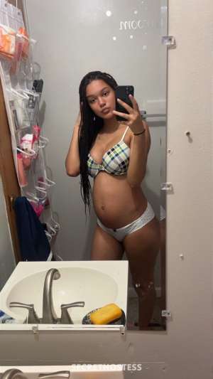 Lilly 19Yrs Old Escort Image - 2