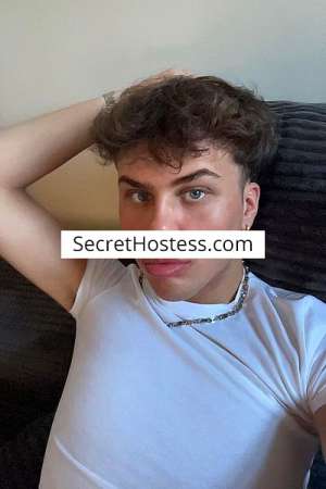 YoungM 18Yrs Old Escort 69KG 175CM Tall Hull Image - 2