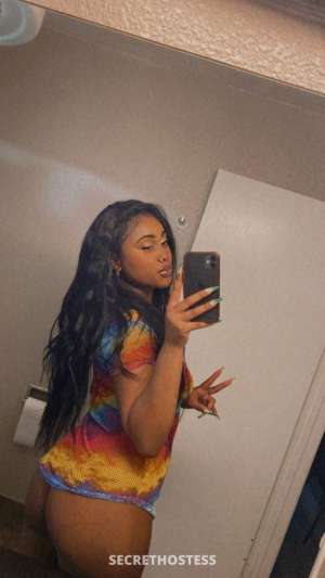Outcalls and carplay available with slimthick ebony 29 year old Escort in Long Beach CA