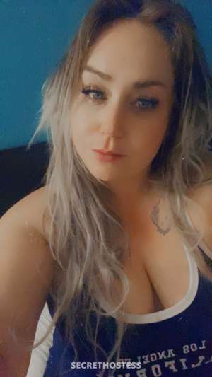 Big Booty Blue-Eyed Beauty At Your Service 35 year old Escort in Bakersfield CA