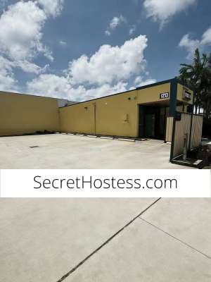 Escort Image - 14