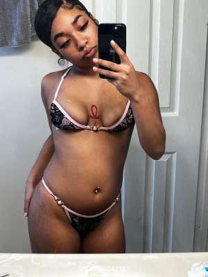 Lyn 19Yrs Old Escort Image - 4