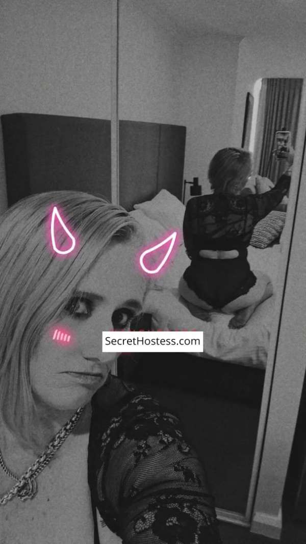 Escort Size 14 Toowoomba Image - 1