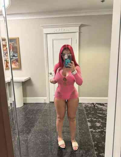 27 year old Escort in Cabarita Coffs Harbour Hi i’m Rachelle Irvine Text me on xxxx-xxx-xxx WhatsApp, 