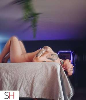 BANG-A-PALOOZA May 15th 40 year old Escort in Victoria