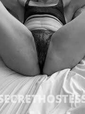 40 year old Escort in Buffalo NY Gotta love a MILF that squirts