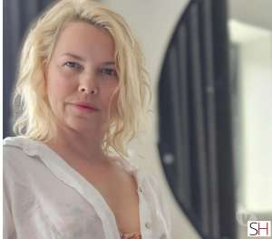 Sexy Welsh MILF. Best GFE. No rush. Sensual Lover., 45 year old Escort in Somerset