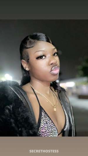 20 year old Asian Escort in Charlotte NC Strawberry dipped in choclate