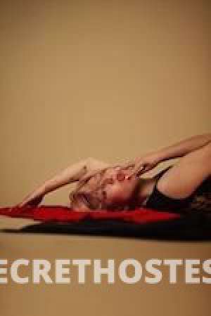 Tantra-Domina Pixie Pee 39Yrs Old Escort 60KG 172CM Tall Berlin Image - 4