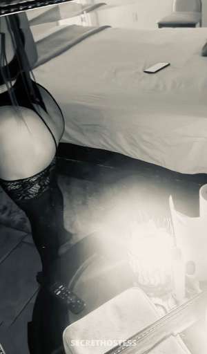 hola chicos soy JENNY soy nueva en la ciudad 29 year old Escort in Fort Myers FL