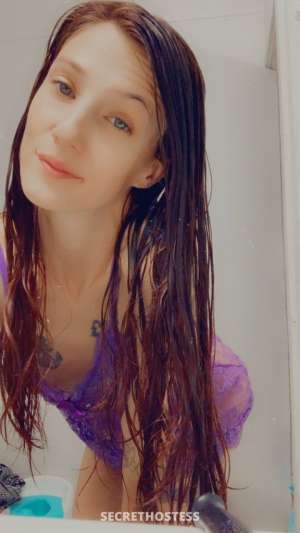 thin tight and just right 29 year old Escort in Wichita KS