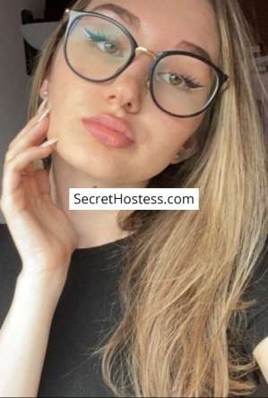 20 year old Caucasian Escort in Budapest Diza, Agency