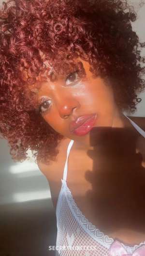 Wet, Warm and Tight Kitty 🤤🎀💦 ..Available for 25 year old Escort in Hampton VA