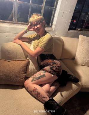 emo trans lookin for a friend 20 year old Escort in Lawrence KS