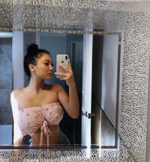 Hot babe in town 24 year old Escort in Boon lay